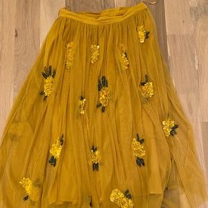Anthropologie Maeve tulle and beaded yellow skirt size 6